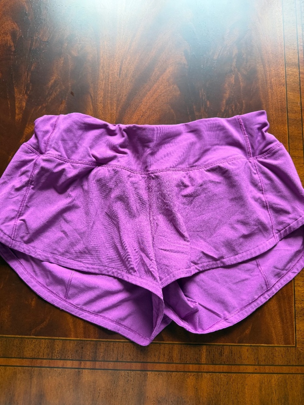 Lululemon 2.5" Speed Up Shorts Purple Size 4